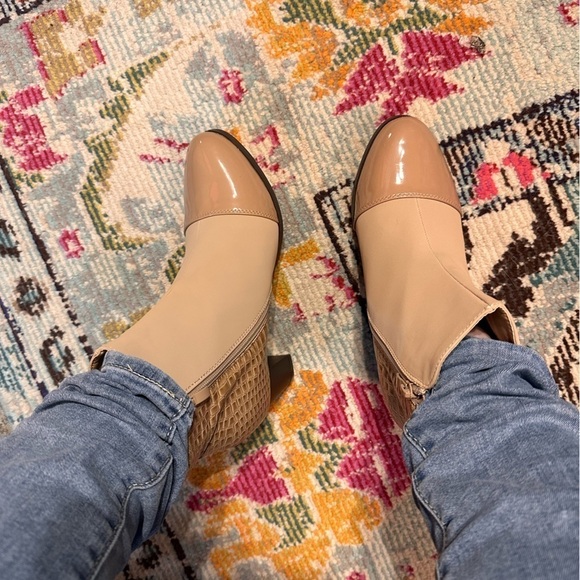 Bella Marie Booties - Size 10 Nearly New & Great For Fall - Picture 6 of 8